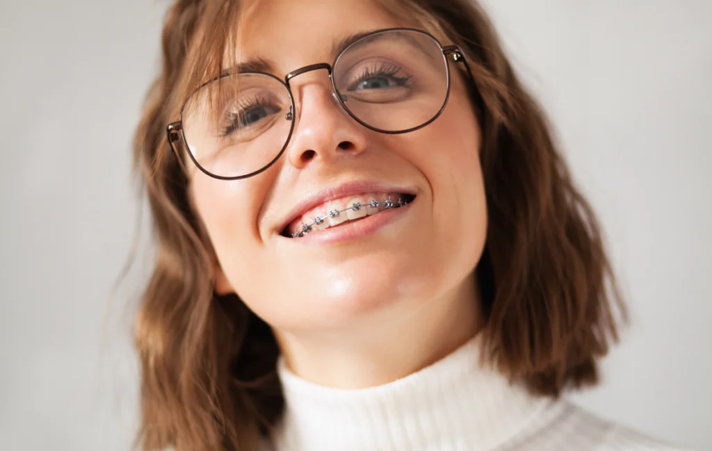 hygiene bucco dentaire molsheim orthodontie hygiene bucco dentaire molsheim orthodontie Orthodontiste près de Mutzig : aligneurs transparents et appareil multi-attaches avec le Dr Vincent Robert Dr Vincent Robert | Orthodontiste à Molsheim
